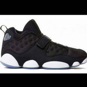 Jordan Black Cat Size 10 Black/White